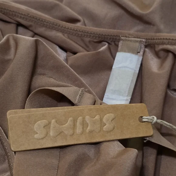 SKIMS Halter Neck Catsuit/Sienna/ 3X/ NWT - Picture 12 of 16